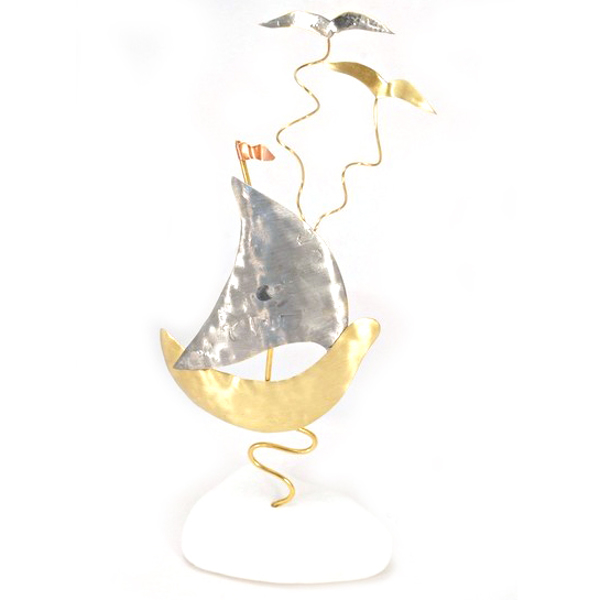 Εικόνα της MODERN SAILING BOAT ON MARBLE