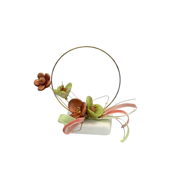 Εικόνα της VIBRANT BRANCH OF FLOWERS WREATH